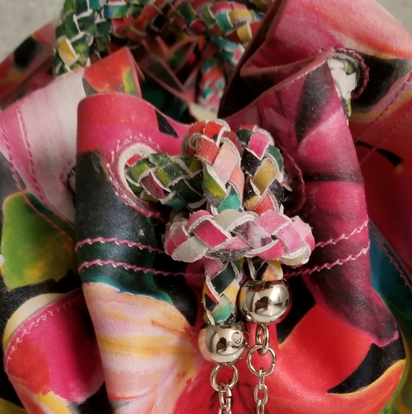 Hand painted Italian floral leather SharonGioe bag - Picture 3 of 8